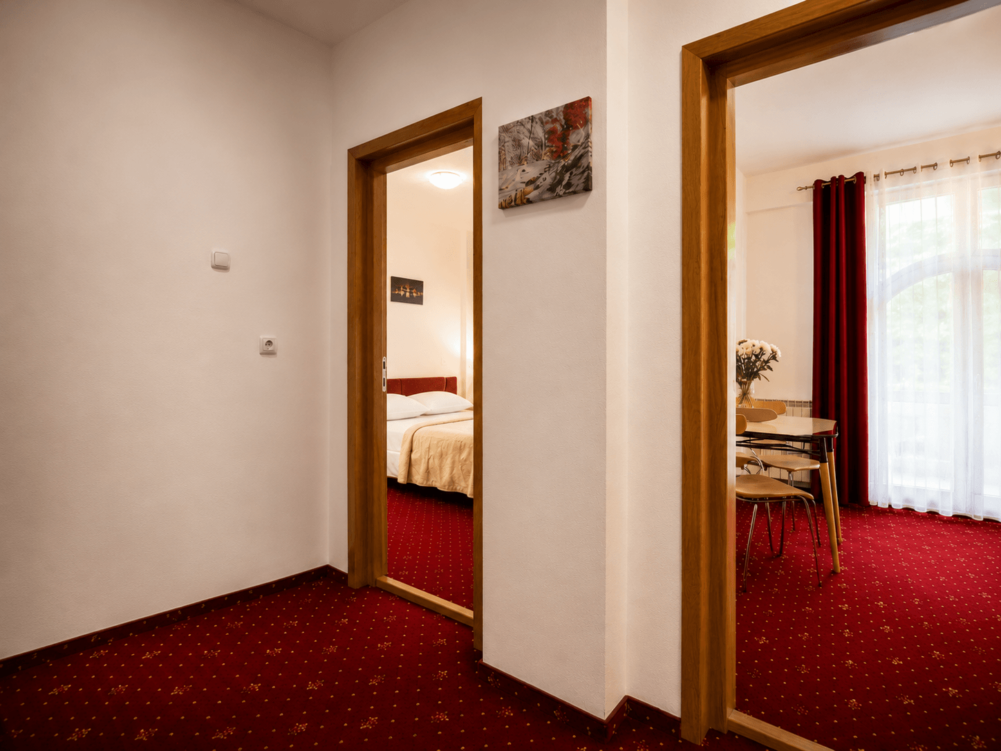 Mini-apartament cu două camere